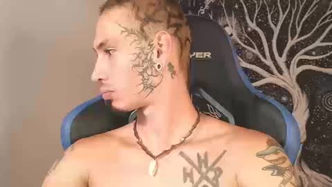 Snapshot of mateo60_ chatting on 09-15-25, 04:40 Mateo online show from 09-15-25, 04:40