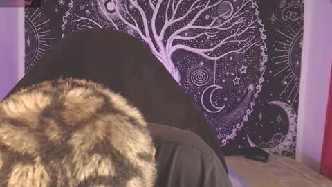 Snapshot of mateo60_ chatting on 09-18-25, 04:03 Mateo online show from 09-18-25, 04:03