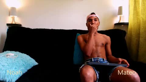 Snapshot of mateo_nick chatting on 12-30-24, 06:05 Mateo and Noah online show from 12-30-24, 06:05