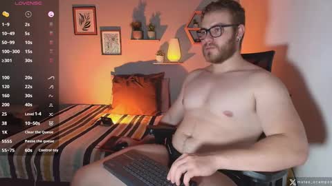 Snapshot of mateo_ocampo chatting on 11-06-25, 09:05 Mateo Ocampo online show from 11-06-25, 09:05