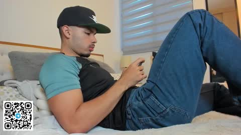 Snapshot of mateoleone chatting on 11-25-25, 09:48 Matt online show from 11-25-25, 09:48