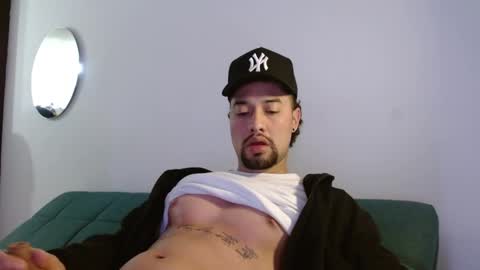 Snapshot of mathew444 chatting on 03-03-26, 11:16 STRURIBE ON INSTAGRAM online show from 03-03-26, 11:16