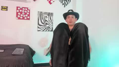 Snapshot of mathew_conelly chatting on 10-10-25, 09:47 Matt online show from 10-10-25, 09:47