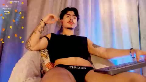 Mathew                        online show from 12-13-25, 11:54