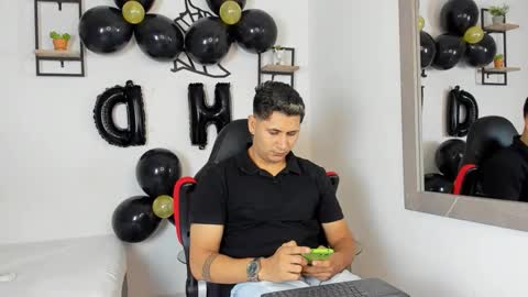 Snapshot of mathias_cocks chatting on 09-23-25, 04:59 mathias cocks online show from 09-23-25, 04:59