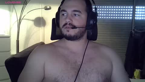 Snapshot of mathou34 chatting on 12-11-24, 10:25 Mathou online show from 12-11-24, 10:25