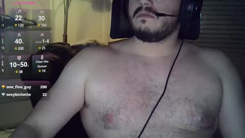 Snapshot of mathou34 chatting on 12-19-24, 09:38 Mathou online show from 12-19-24, 09:38