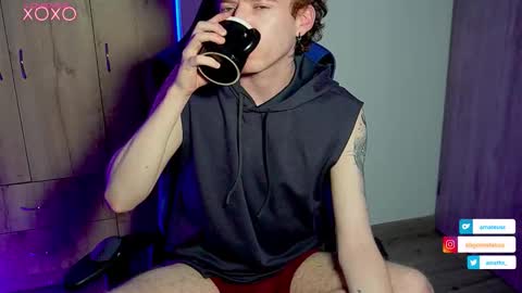 Snapshot of mathwx_ chatting on 10-11-25, 11:47 Alejandro Alex online show from 10-11-25, 11:47