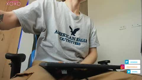 Snapshot of mathwx_ chatting on 10-19-25, 03:34 Alejandro Alex online show from 10-19-25, 03:34