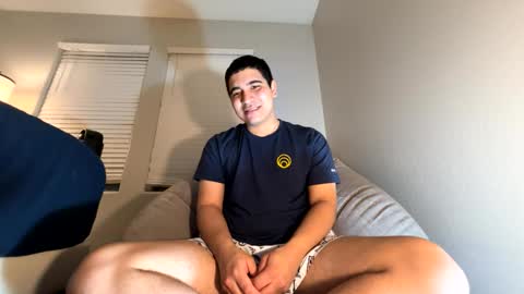 Snapshot of matias_daniel chatting on 09-26-25, 03:43 Daniel online show from 09-26-25, 03:43