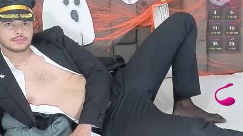 Snapshot of matiastowers chatting on 10-31-25, 01:28 Matias Towers online show from 10-31-25, 01:28