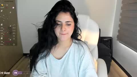 Snapshot of matilda_sweet18 chatting on 12-29-24, 05:01 Lucia online show from 12-29-24, 05:01