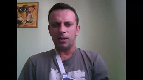 Snapshot of matoterzic48 chatting on 10-16-25, 10:05 toma online show from 10-16-25, 10:05