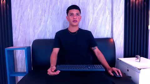 Matt Ruso online show from 10-23-25, 04:01