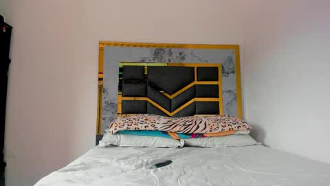 Snapshot of mattdevon chatting on 10-13-25, 07:14 Matt online show from 10-13-25, 07:14