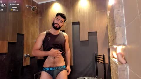 Snapshot of mattewrey chatting on 11-05-25, 01:33 Mattew online show from 11-05-25, 01:33