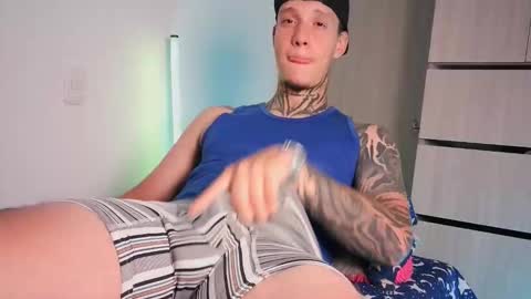 Snapshot of matthewjones1 chatting on 10-17-25, 04:20 Matt online show from 10-17-25, 04:20