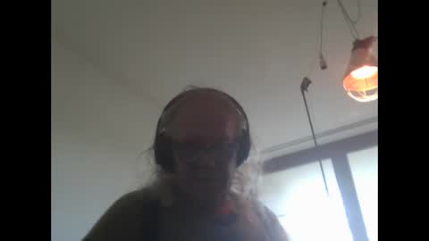 Matthias online show from 10-04-25, 10:35