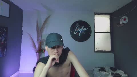 mattias     online show from 01-20-25, 03:39