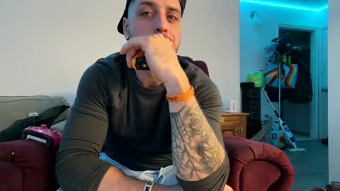 Snapshot of mattxxxceptional chatting on 11-18-25, 04:17 mattxxxceptional online show from 11-18-25, 04:17