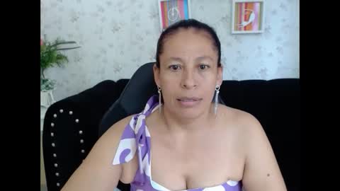 Martina online show from 12-23-24, 07:20