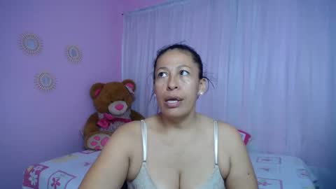 Martina online show from 01-07-25, 04:37