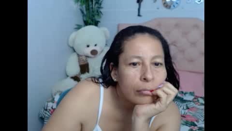 Martina online show from 09-30-25, 04:39
