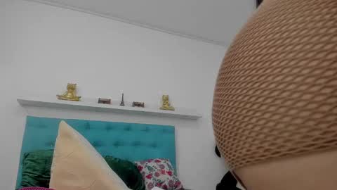 Snapshot of mature_sexylove chatting on 02-05-25, 05:30 mature_sexylove online show from 02-05-25, 05:30