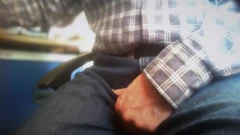 Snapshot of maturedaddi chatting on 03-28-26, 11:32 Maturedaddi online show from 03-28-26, 11:32