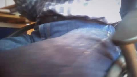 Snapshot of maturedaddi chatting on 04-01-26, 11:55 Maturedaddi online show from 04-01-26, 11:55