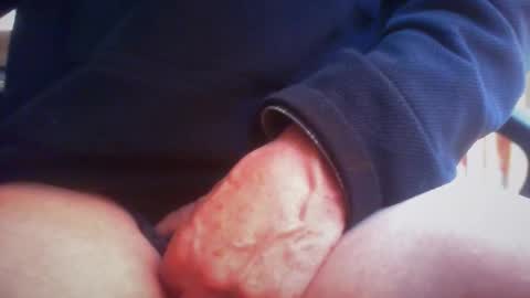 Snapshot of maturedaddi chatting on 04-10-26, 09:47 Maturedaddi online show from 04-10-26, 09:47