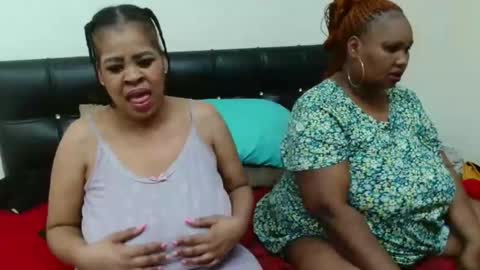 QUEEN online show from 03-26-26, 09:20