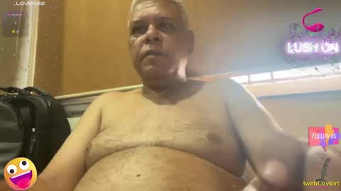 Snapshot of maturedman_44 chatting on 09-23-25, 12:46 DEV online show from 09-23-25, 12:46