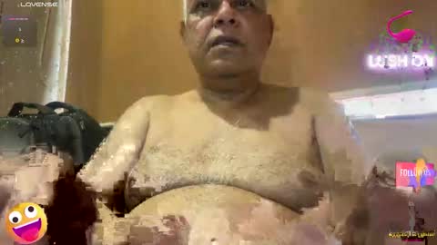 Snapshot of maturedman_44 chatting on 09-26-25, 01:42 DEV online show from 09-26-25, 01:42