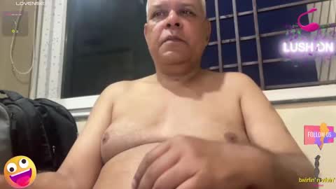 Snapshot of maturedman_44 chatting on 10-28-25, 11:51 DEV online show from 10-28-25, 11:51