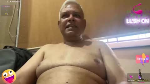 Snapshot of maturedman_44 chatting on 10-30-25, 02:02 DEV online show from 10-30-25, 02:02