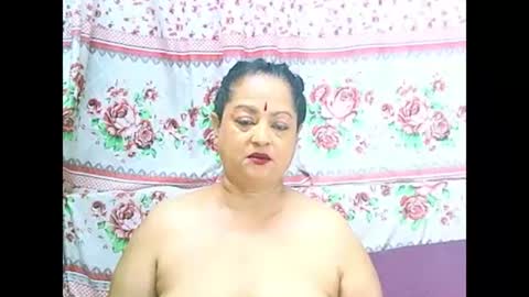 Snapshot of matureindian654u chatting on 03-15-26, 07:42 matureindian654u online show from 03-15-26, 07:42