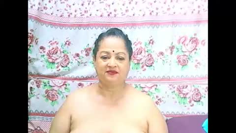Snapshot of matureindian654u chatting on 03-22-26, 06:11 matureindian654u online show from 03-22-26, 06:11