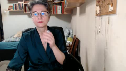 maturekate online show from 09-10-25, 06:46