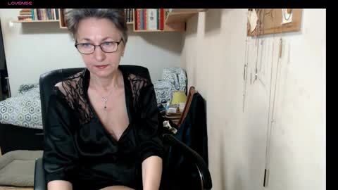 maturekate online show from 09-12-25, 06:35