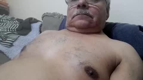 Snapshot of maturemenhot_6969 chatting on 10-02-25, 04:19 maturemenhot_6969 online show from 10-02-25, 04:19