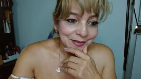 Cecilia online show from 01-13-26, 03:06