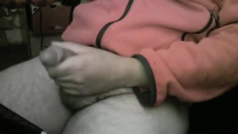 Snapshot of maty_212121 chatting on 11-21-25, 02:54 Mattias online show from 11-21-25, 02:54