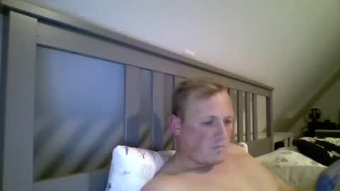 matzejohannsen97 online show from 11-13-25, 03:33