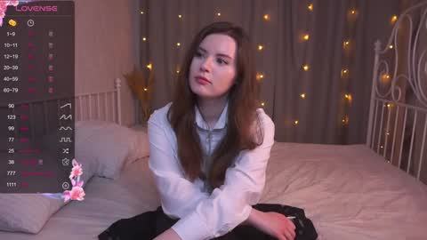 Lily online show from 01-30-25, 04:55