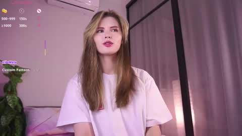 Lily online show from 10-29-25, 05:25