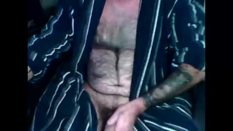 mauni1964 online show from 12-18-24, 03:58