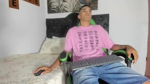 MAURICIO online show from 03-01-26, 02:02