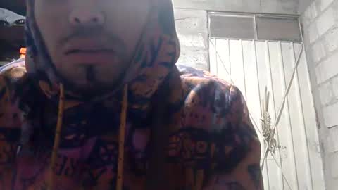 Snapshot of mauro12w chatting on 11-28-25, 05:10 mauro12w online show from 11-28-25, 05:10