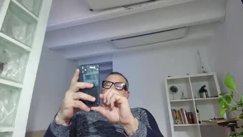 mauro1971 online show from 11-18-25, 12:20